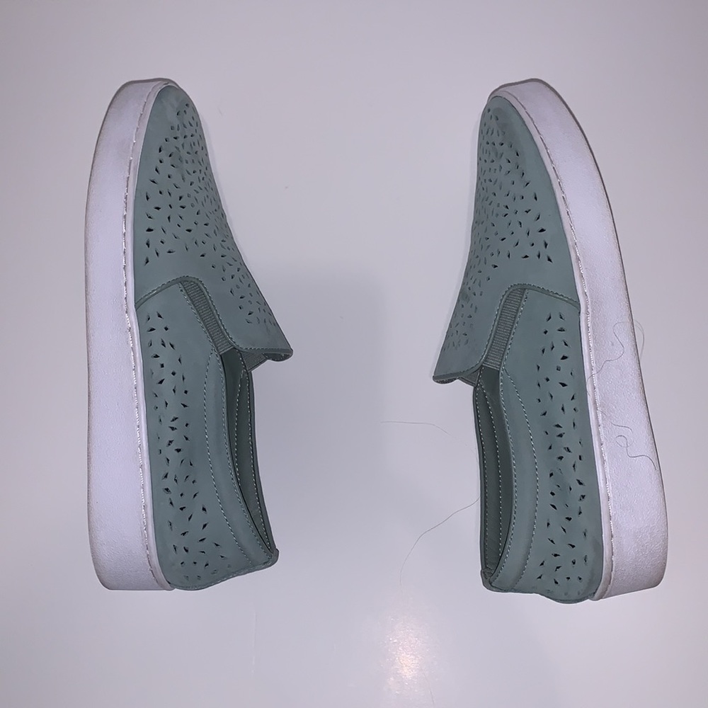 Vionic Splendid Midi Perf - Women's Size 9 - image 5